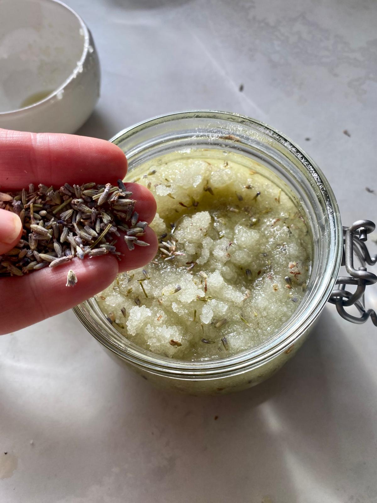 Botanical Wellbeing Workshop with WE GROW COLOUR & Lore Botanicals